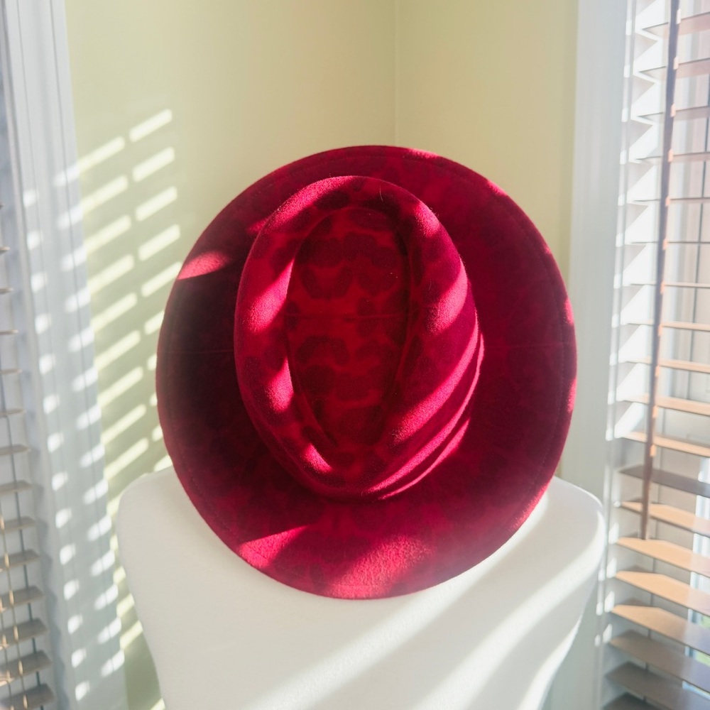 NWT Hats on Belfry Italia Red Fedora